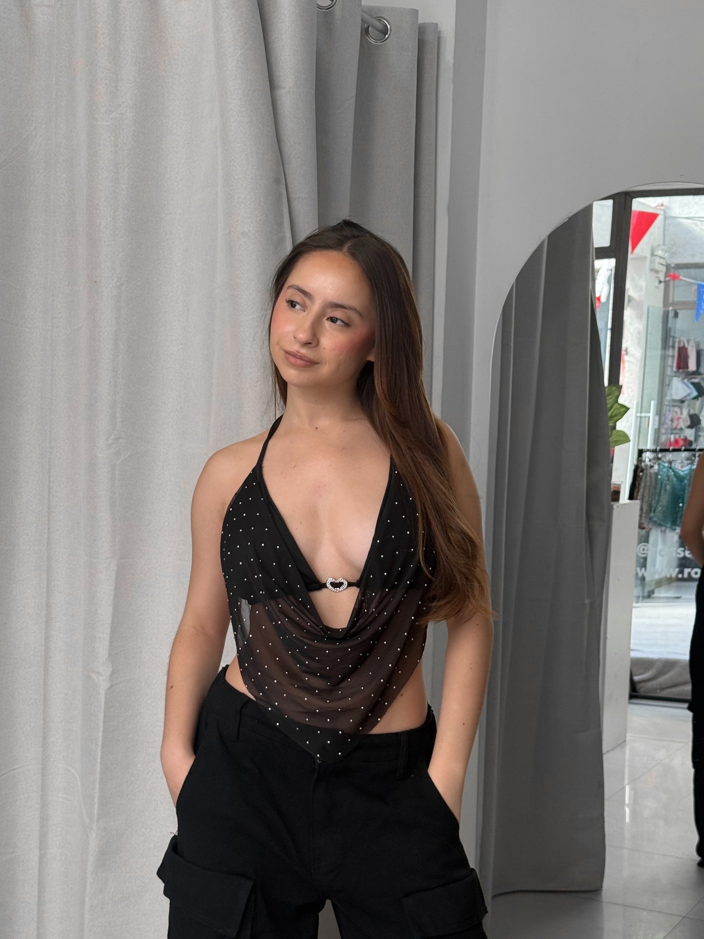 TOP GLOW BLACK
