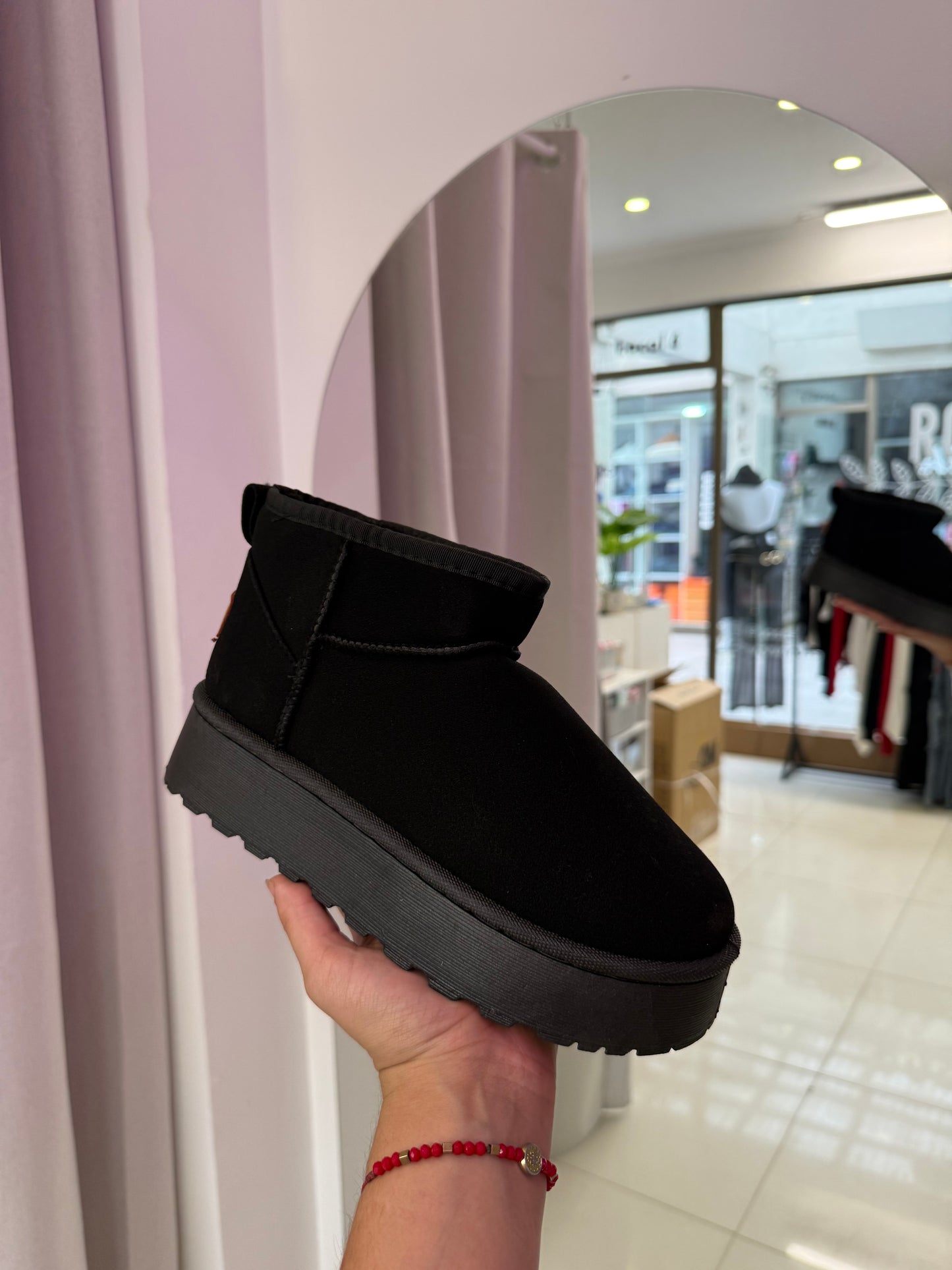 PANTUBOTAS BLACK
