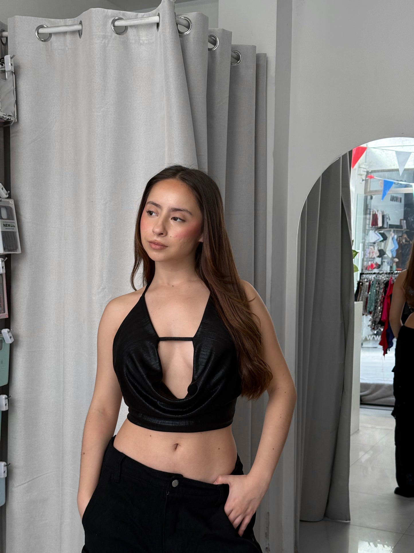 TOP SHINY BLACK