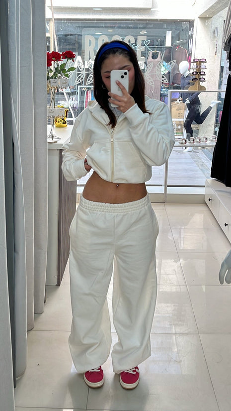 HODDIE COMFY WHITE 2