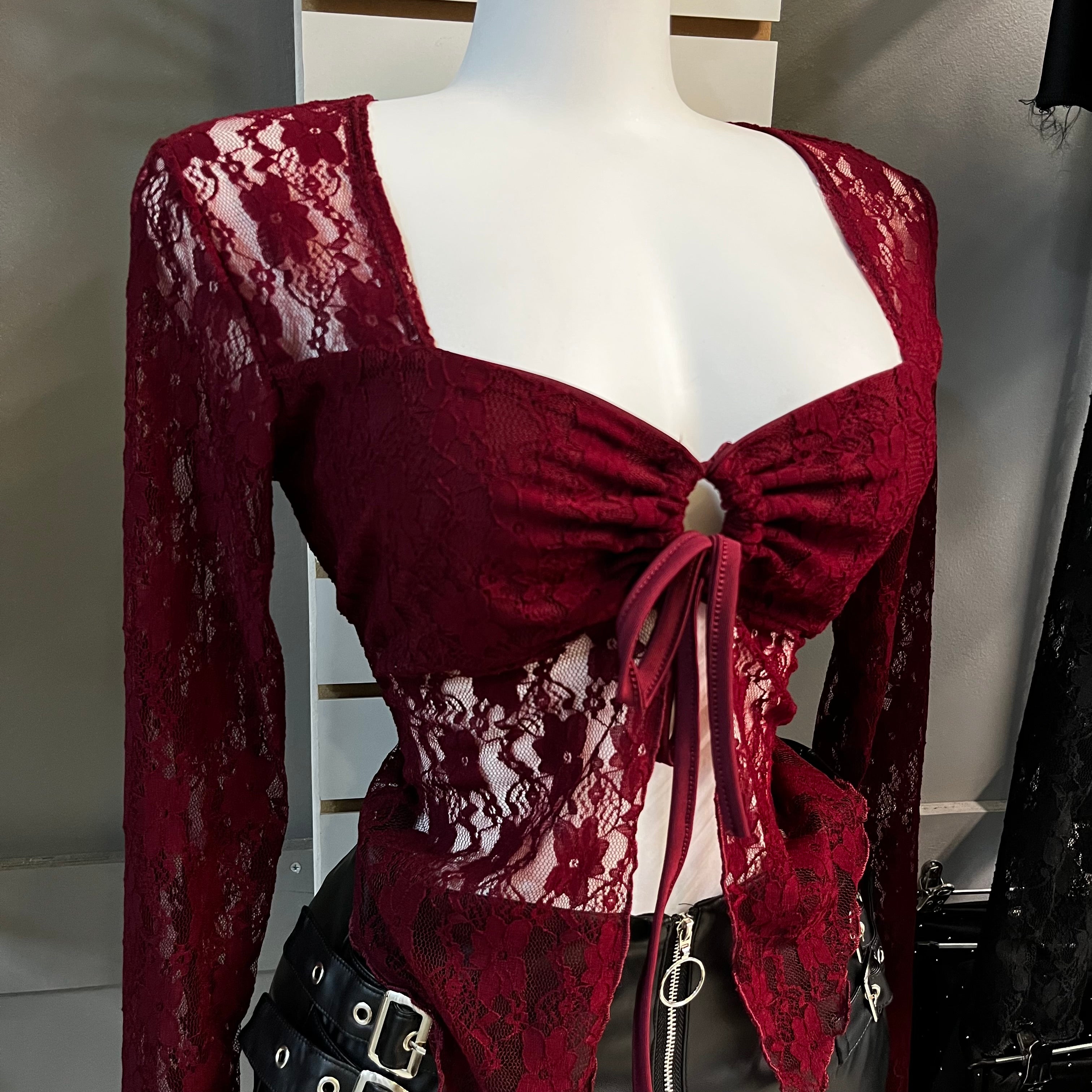 TOP LACY BURDEO